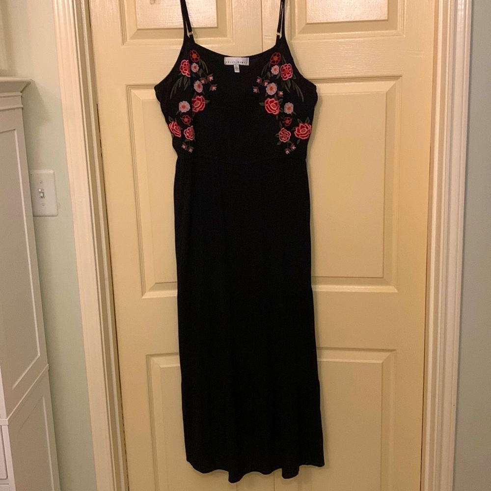 Beautiful Embroidery Black Maxi size XXL, $5.95 ship